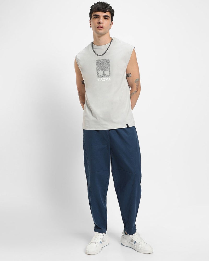 بيواكوف صديري رجالي رمادي بطبعة جرافيك بقصة بوكسي فيت - Image 4