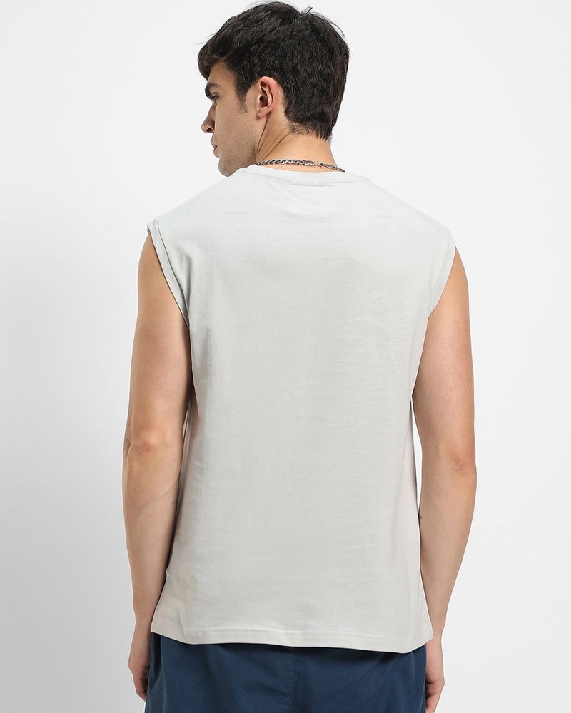 بيواكوف صديري رجالي رمادي بطبعة جرافيك بقصة بوكسي فيت - Image 3