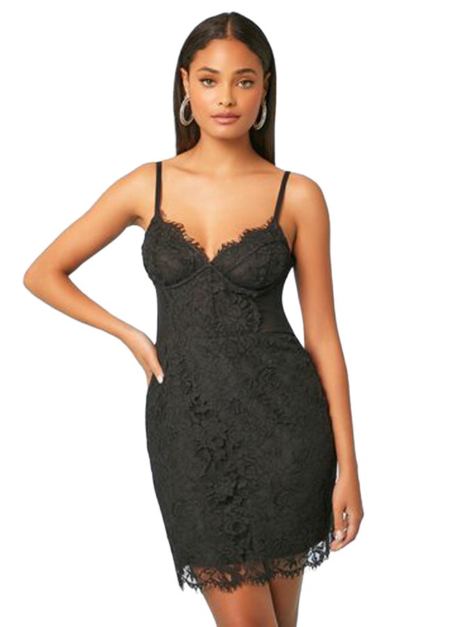 FOREVER 21 طقم فستان قصير من الدانتيل وتنورة ماكسي من التول - Image 5