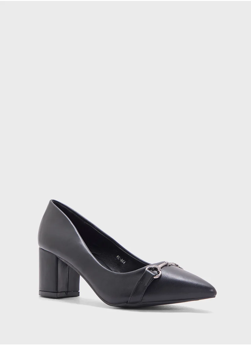 بي ار Block Heeled Pointed Pump