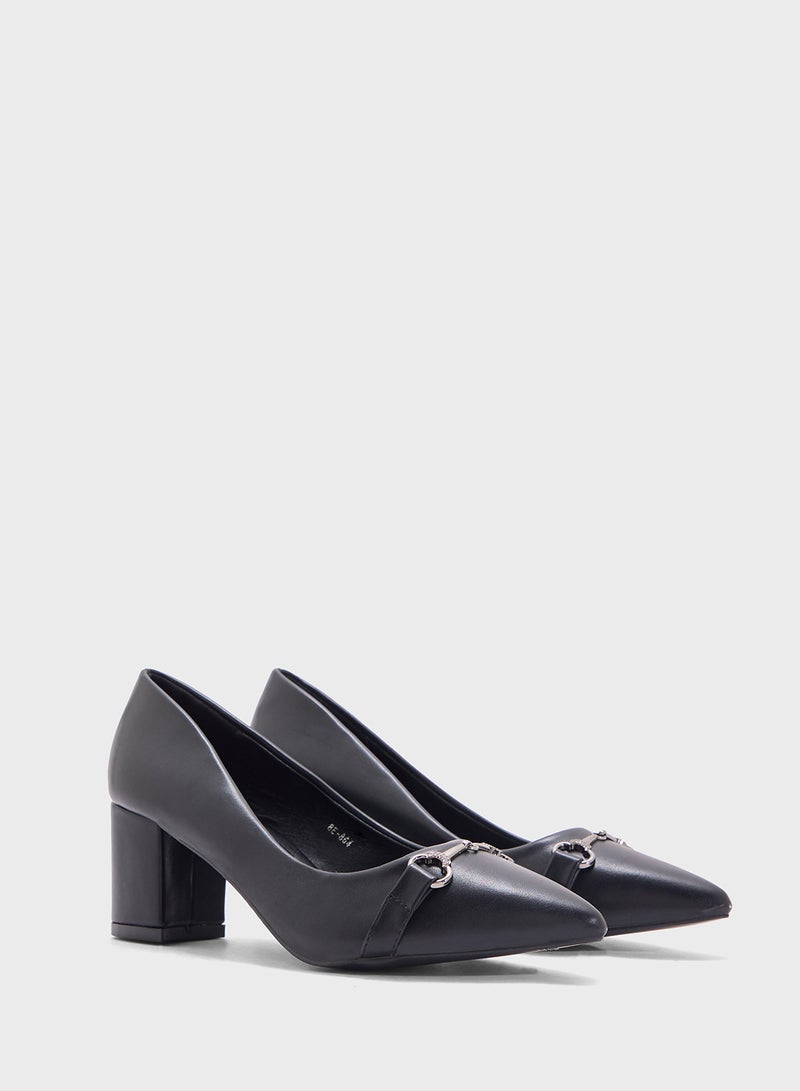 BR Block Heeled Pointed Pump  - Image 4