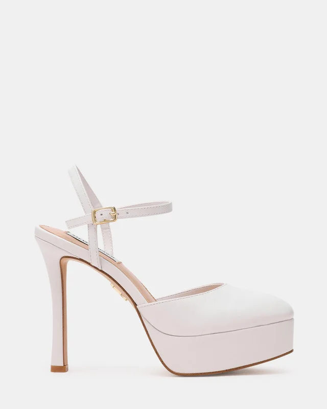 ستيف مادن Ravished White Women's Sandals