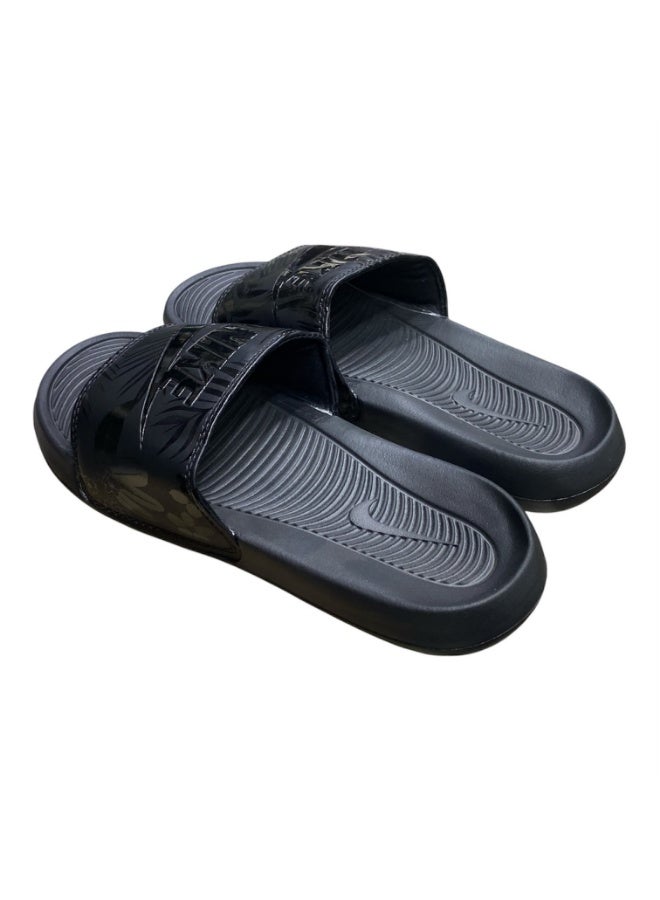 Nike Urbanite Men's Slippers, Lightweight, for Everyday Use - Image 2