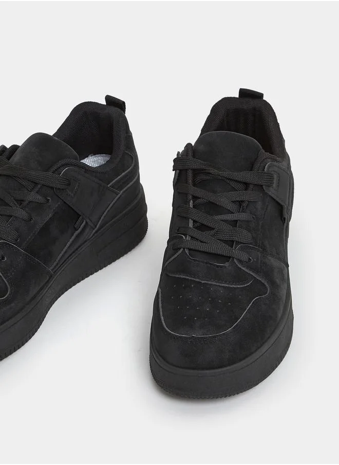 ستايلي Skateboard Chunk Platform Lace Up Sneakers