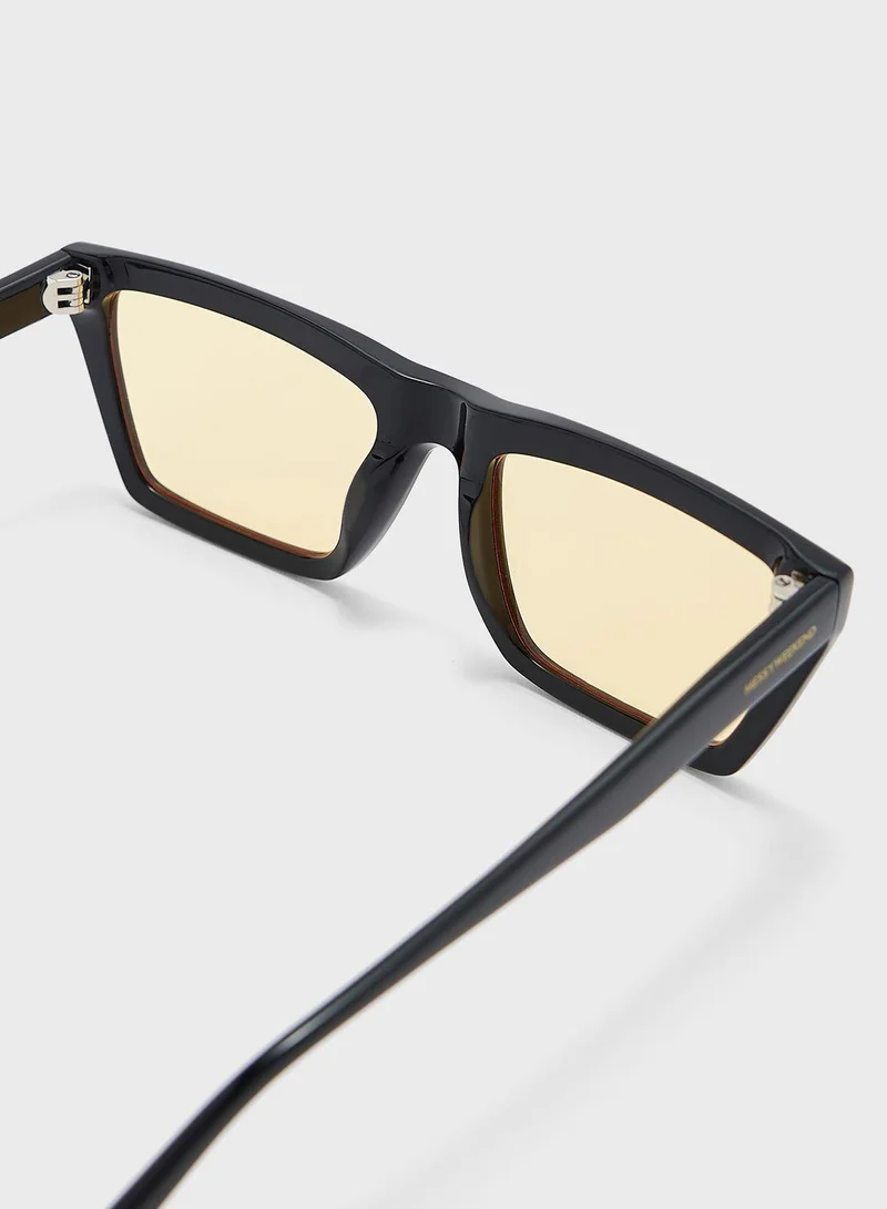 MESSYWEEKEND Corey Sunglasses