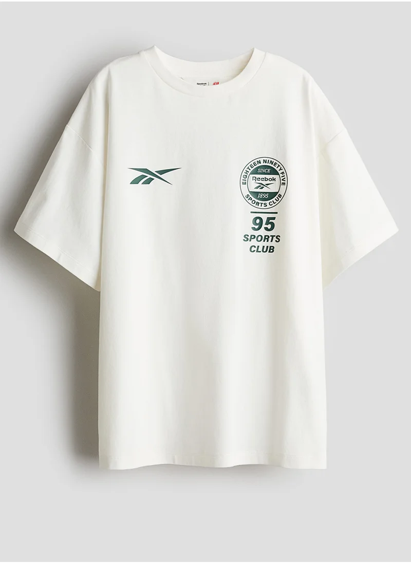 ريبوك Oversized Print-Motif T-Shirt