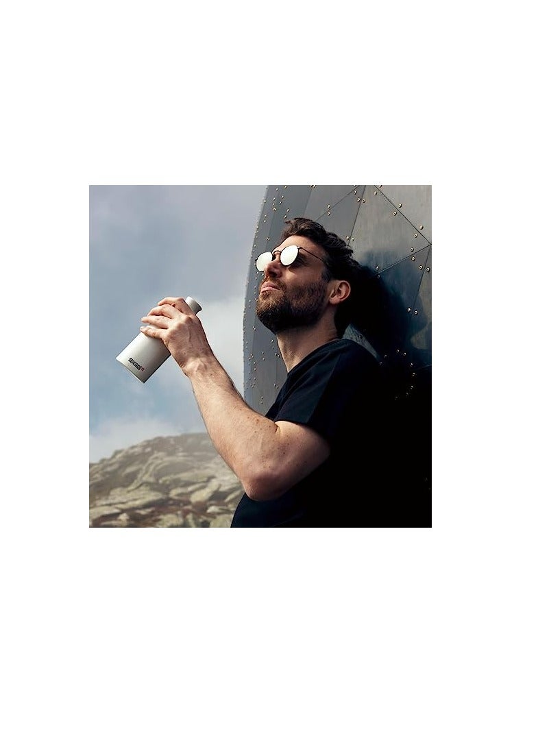 SIGG - Aluminium Water White - Traveller Glacier - Climate Neutral Certified - Suitable For Carbonated Beverages - Leakproof - Lightweight - BPA Free - White - 1 L - Image 2