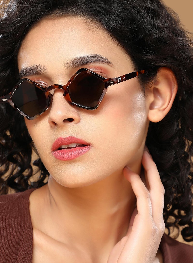 Haute Sauce Polarized Full Rim Diamond Sunglasses For Women  - Image 4