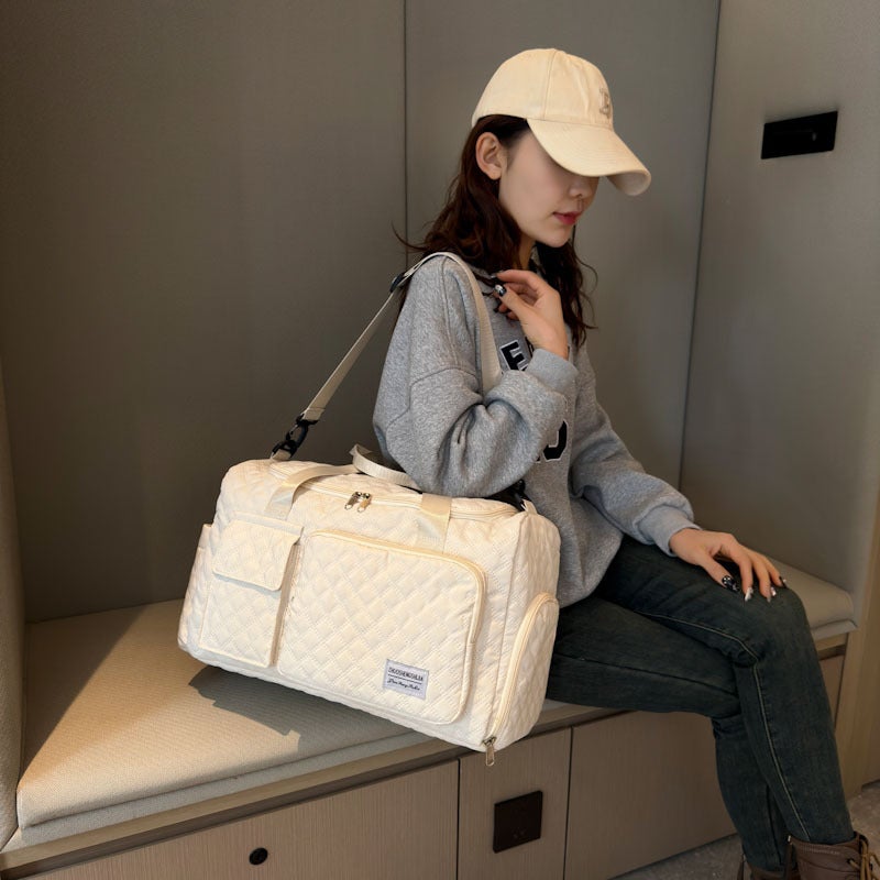 Large Capacity Lightweight Travel Duffel Bag with Wet-Dry Separation and Shoe Compartment - Image 2