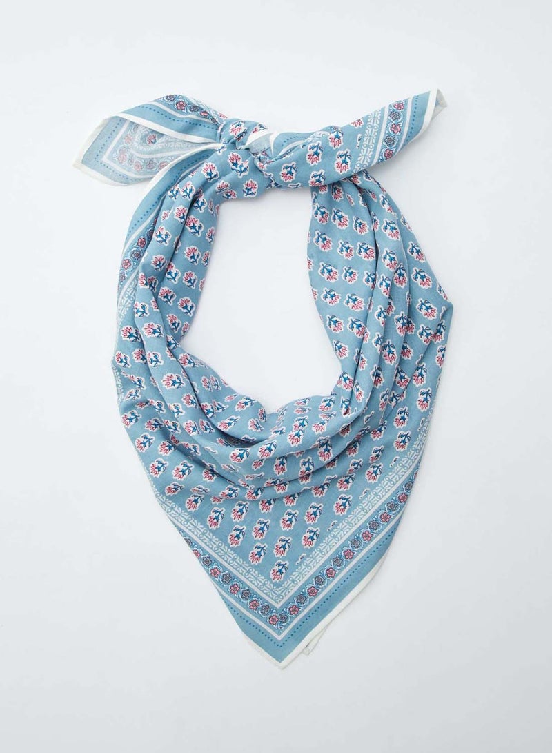 Kiabi large-printed-scarf-blue-1