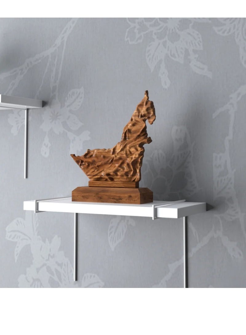 هلالفل طاولة ديكور خشبية بتصميم خريطة الإمارات العربية المتحدة من هلال فول | خشب صلب، حرفية جغرافية دقيقة | تحفة فنية مستوحاة من التراث الإماراتي | ديكور فني للمنزل والمكتب، مناسب لغرفة النوم - Image 2