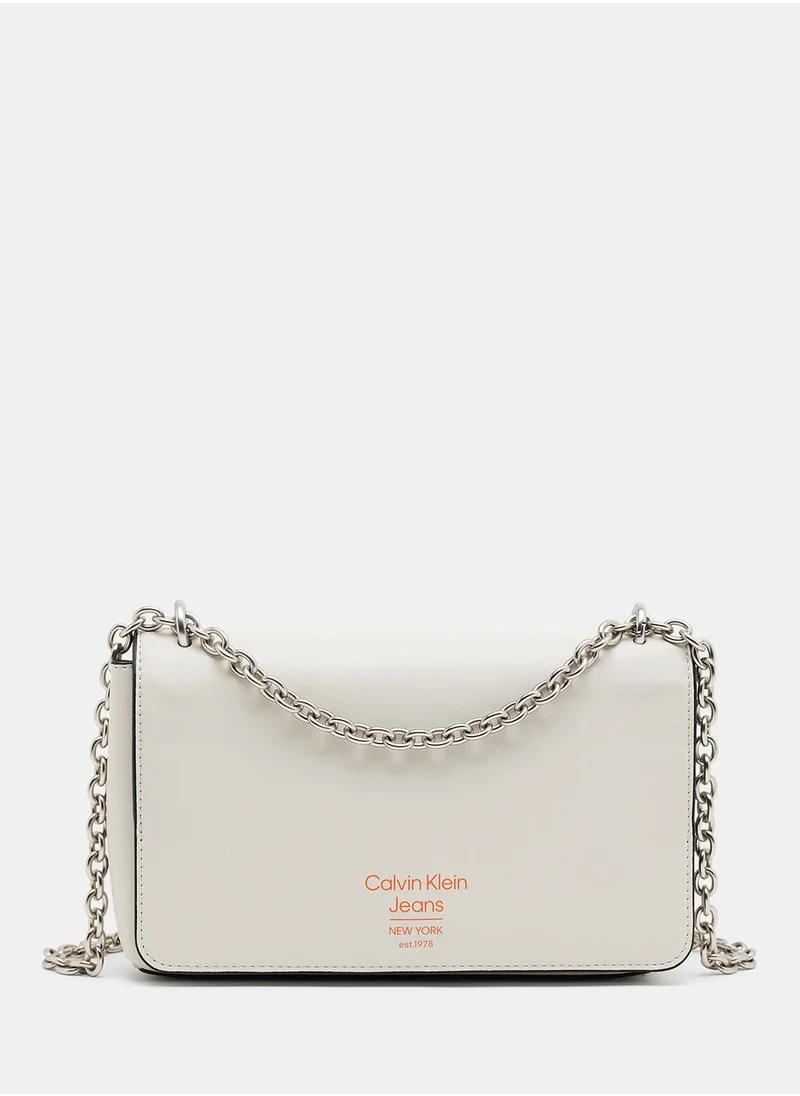 كالفن كلاين جينز Sculpted EW Flap Crossbody Bag