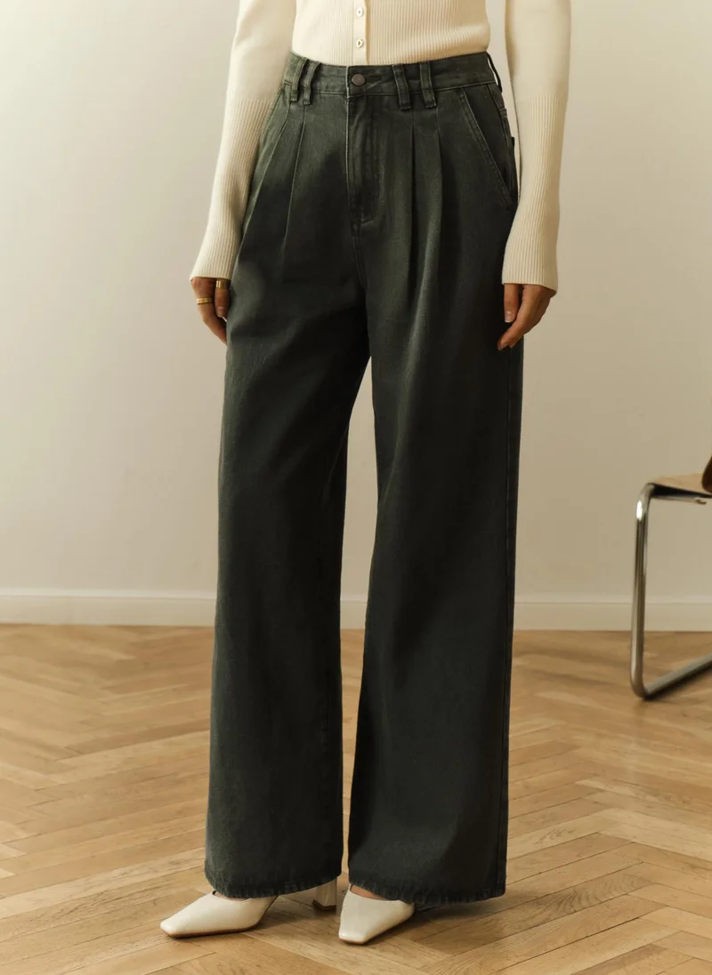 Lichi Loose jeans with pleats at the waist