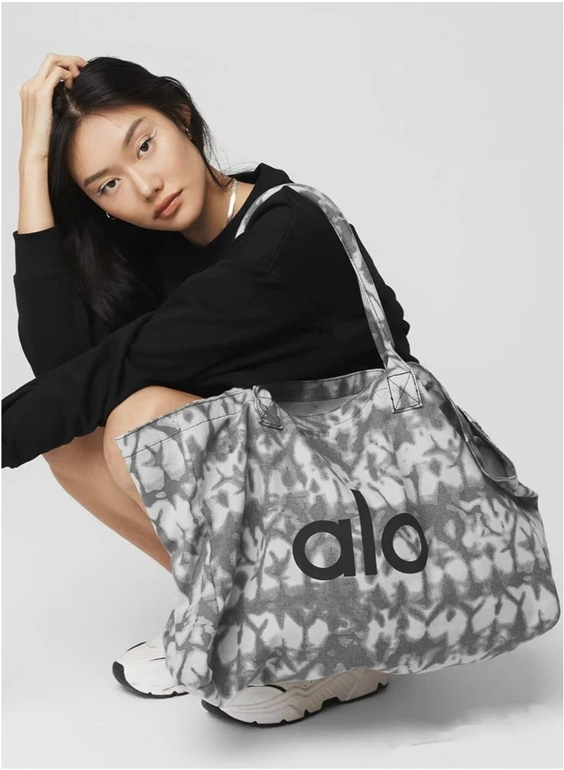 Alo Yoga Iconic Shopper Tote  - Image 2