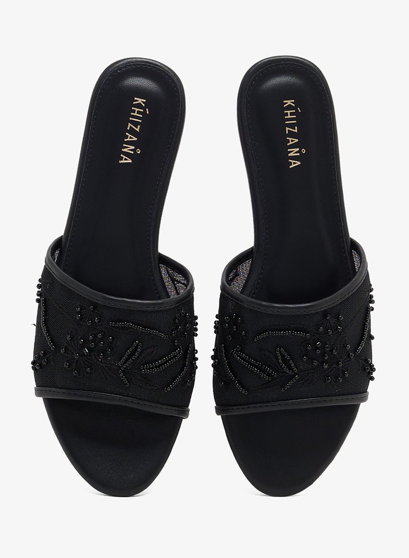 Khizana Flat Sandals - Image 4