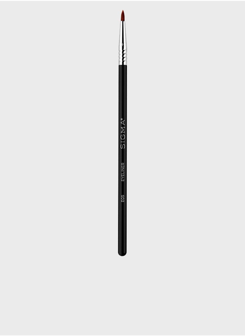Sigma Beauty - E05 - Eye Liner Brush - Image 1