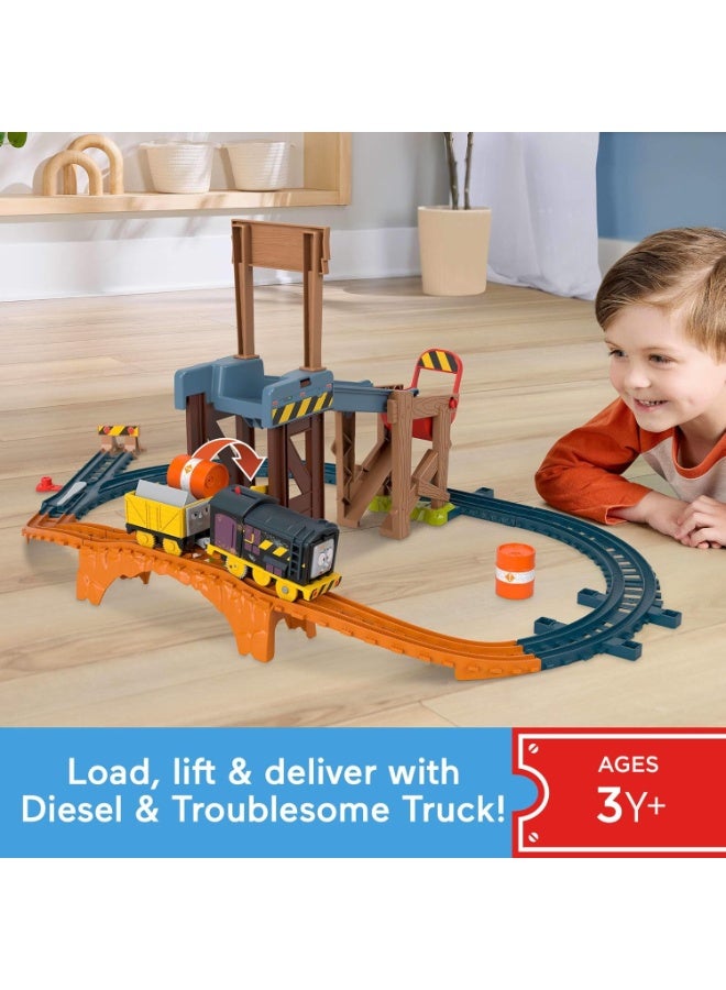 THOMAS & FRIENDS Diesel's Lift & Load Construction Toy Train Set - Image 2