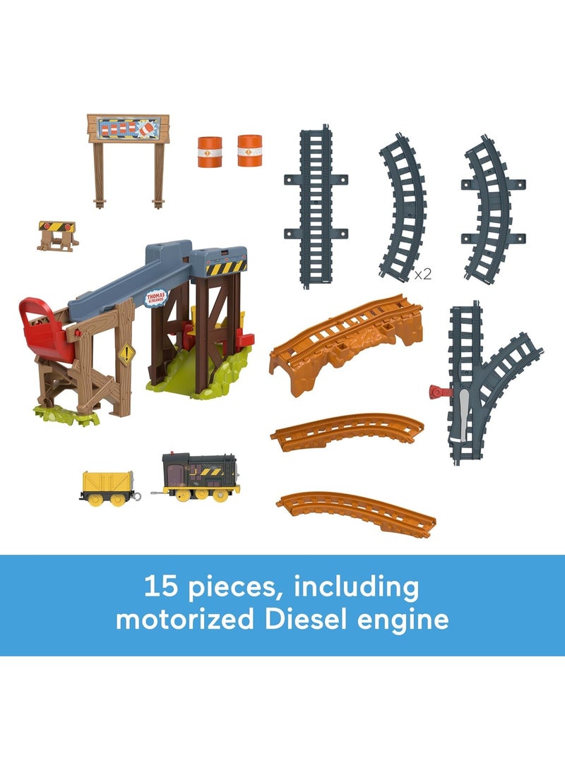 THOMAS & FRIENDS Diesel's Lift & Load Construction Toy Train Set - Image 5