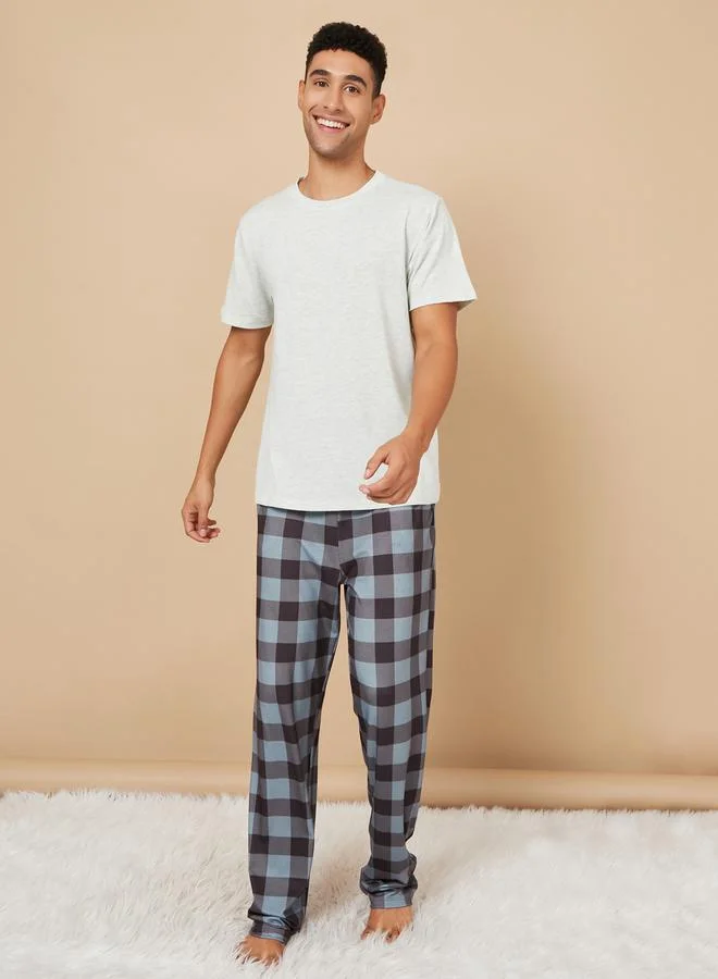 Styli Solid T-Shirt and Checked Pyjama Set