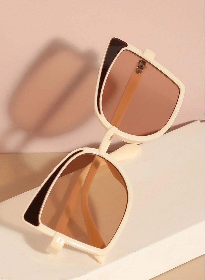 PRASHA Full Rim Butterfly Sunglass