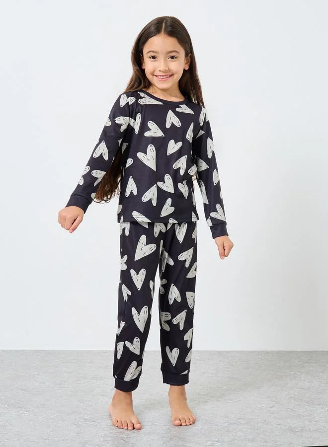 Styli Styli Girls Heart Print Top and Pyjama Set