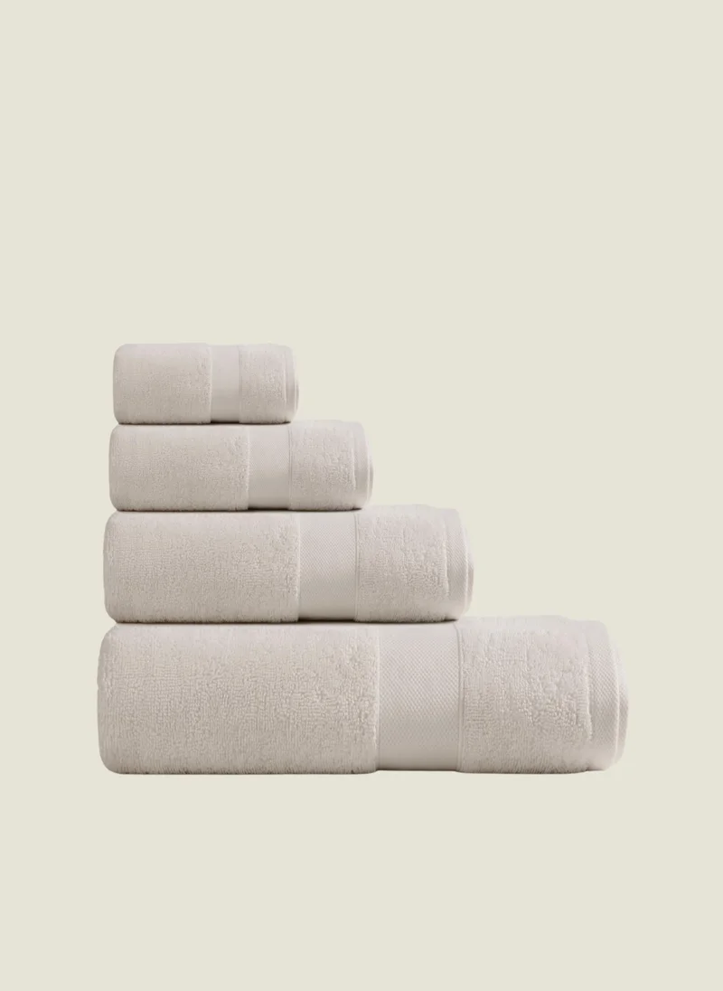 يسكن Dwell Supima Premium Cotton Towels 600 GSM - 50x80 cm