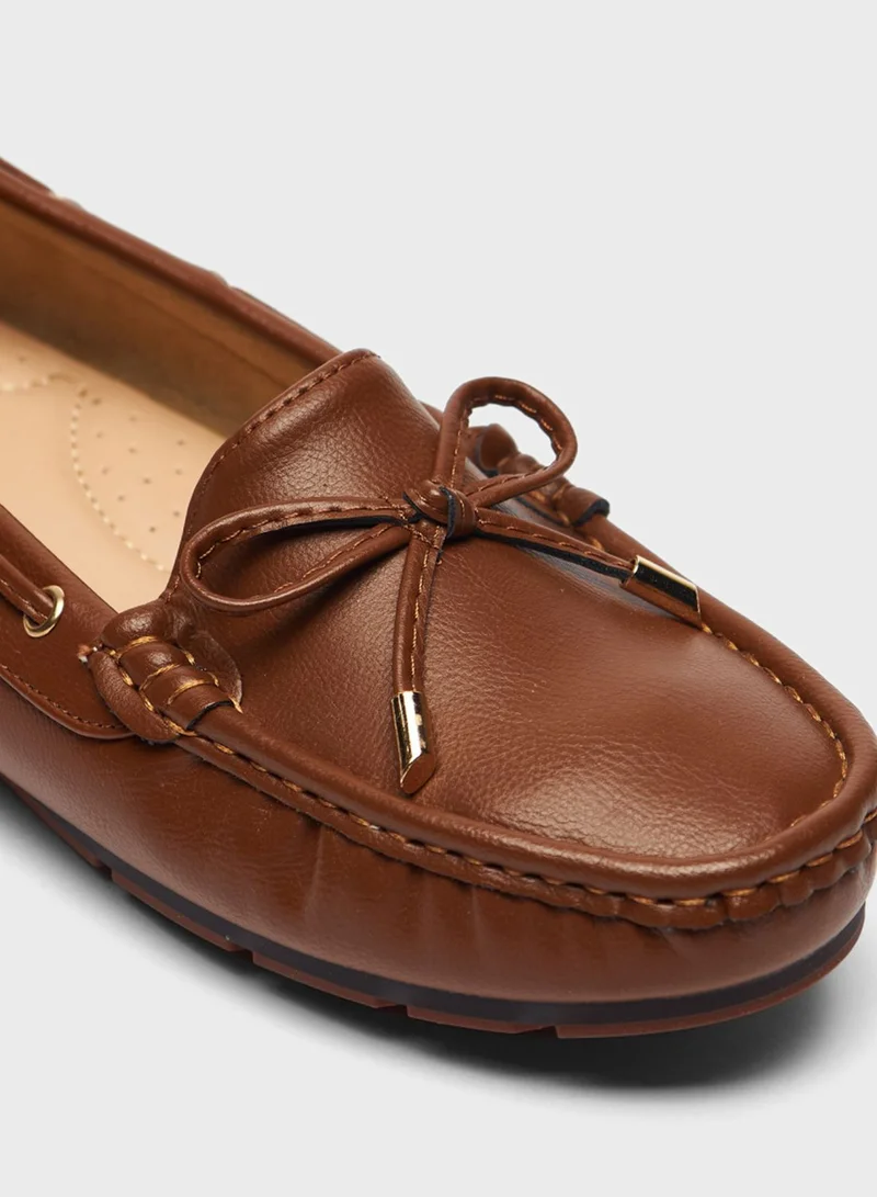 shoexpress Tie Up Moccasins