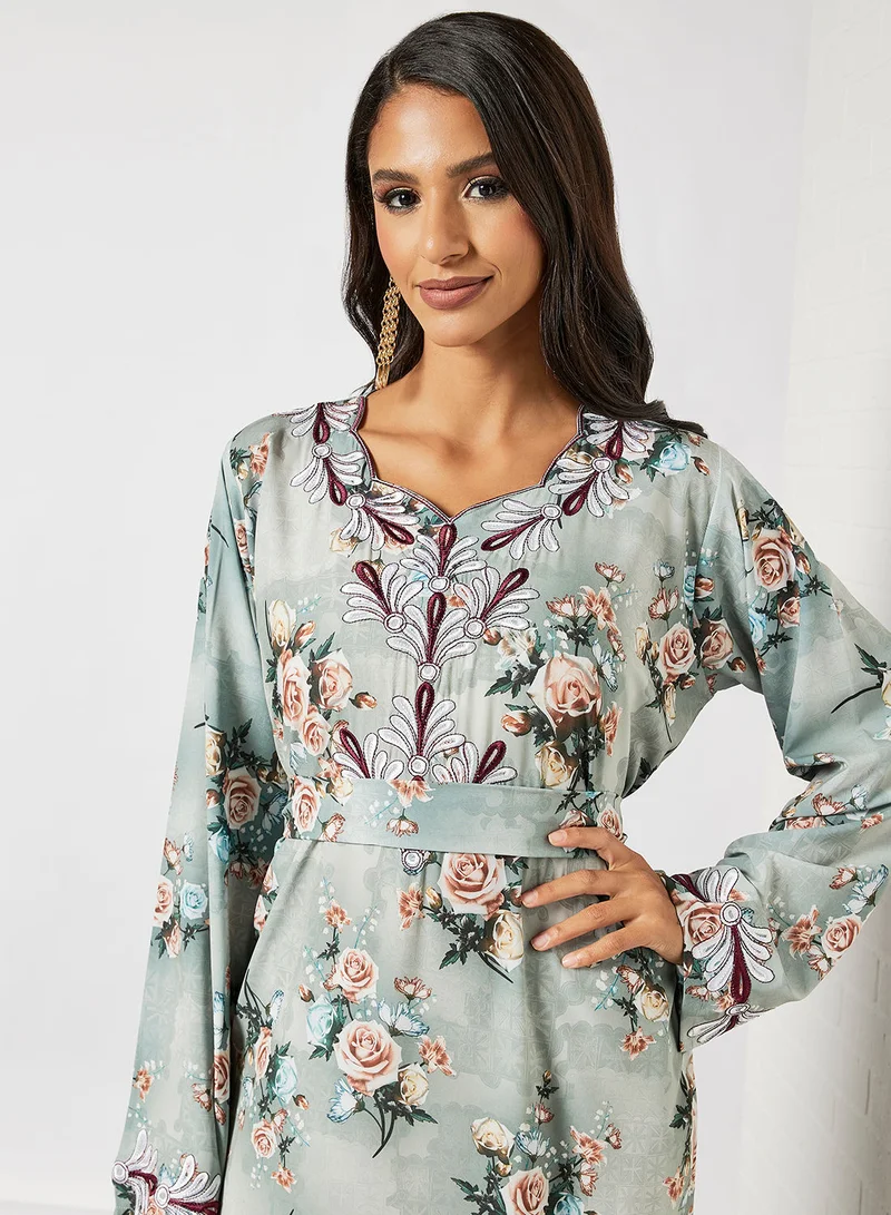 Hayat Jalabiya With Leafy Embroidery In Front And Wrist With Belt