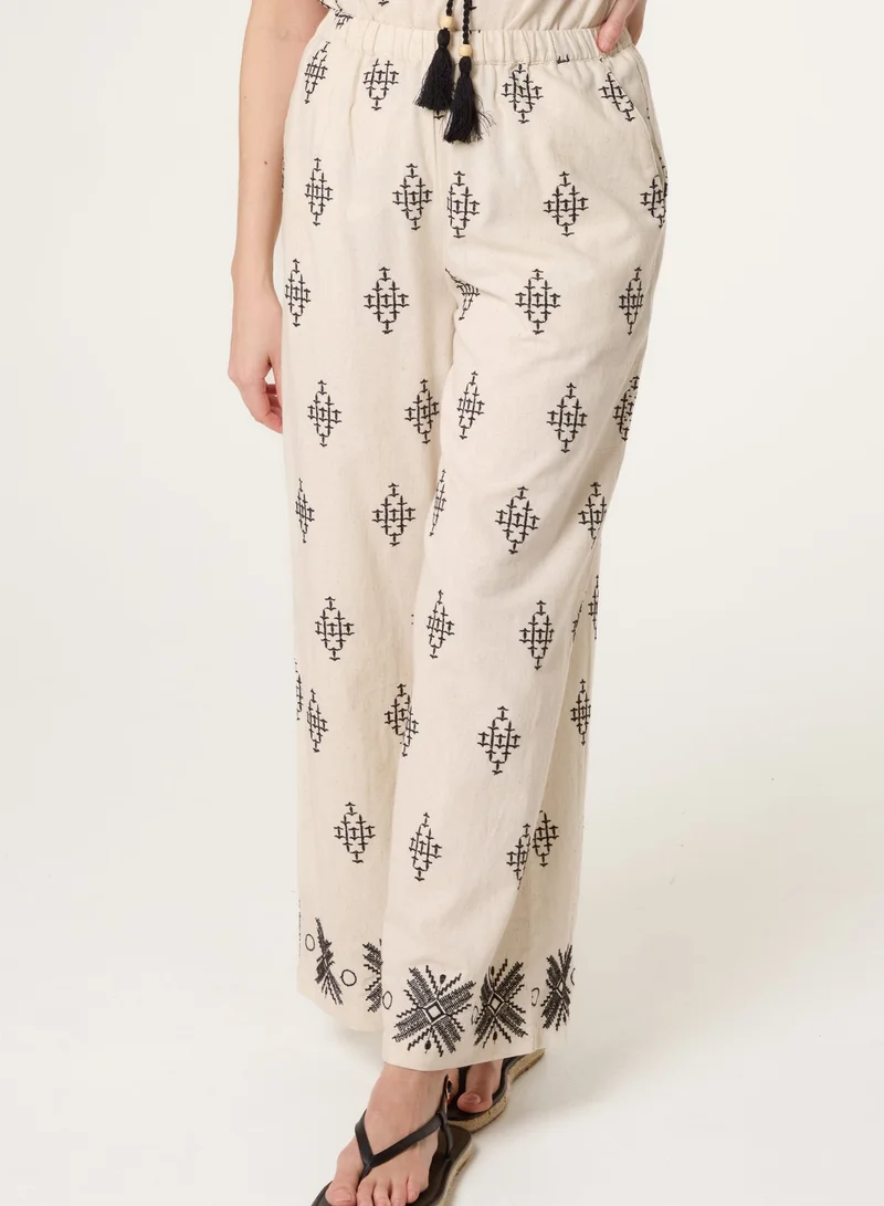 بلو فانيلا Embroidered Trousers