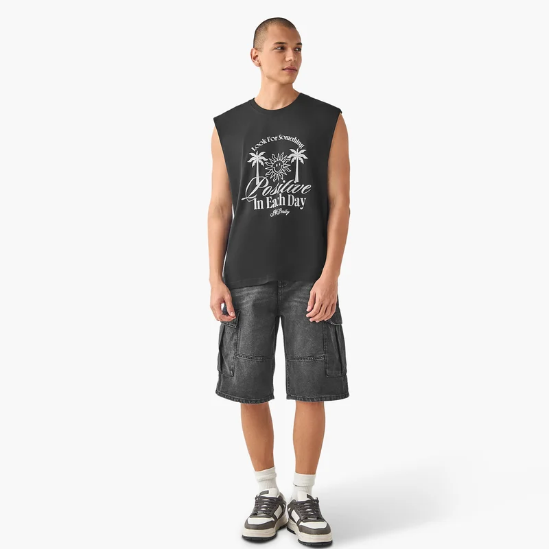 اس بي كاركترز Graphic Print Sleeveless Vest
