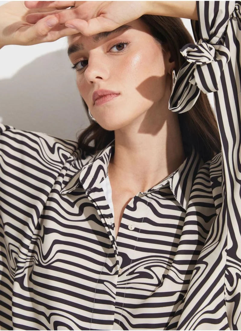 JUNE Printed Button Down Shirt