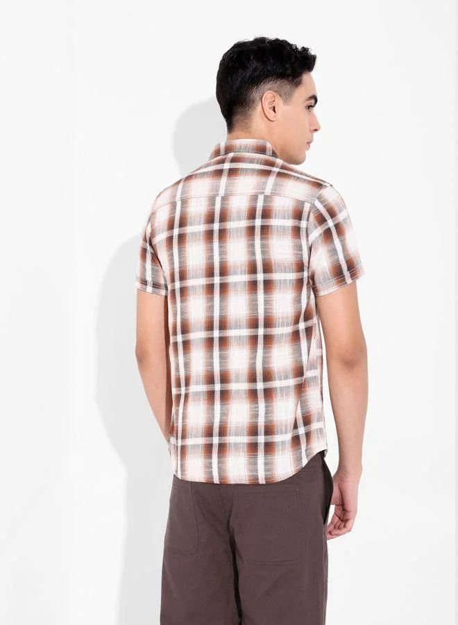 The Indian Garage Co Men Slim Fit Checked Cutaway Collar Half Sleeves Shirt