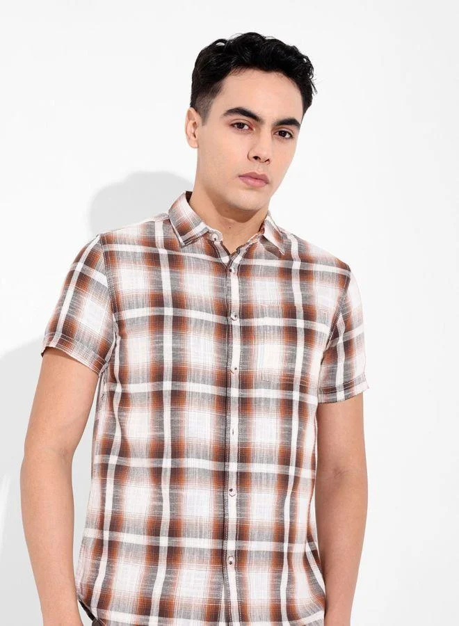 The Indian Garage Co Men Slim Fit Checked Cutaway Collar Half Sleeves Shirt