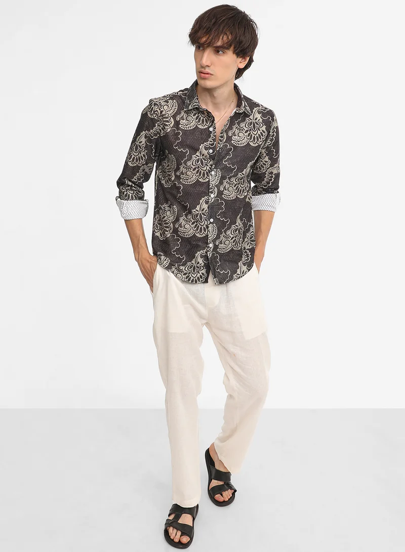 كامبوس سوترا Men's Charcoal Black Floral Block Shirt