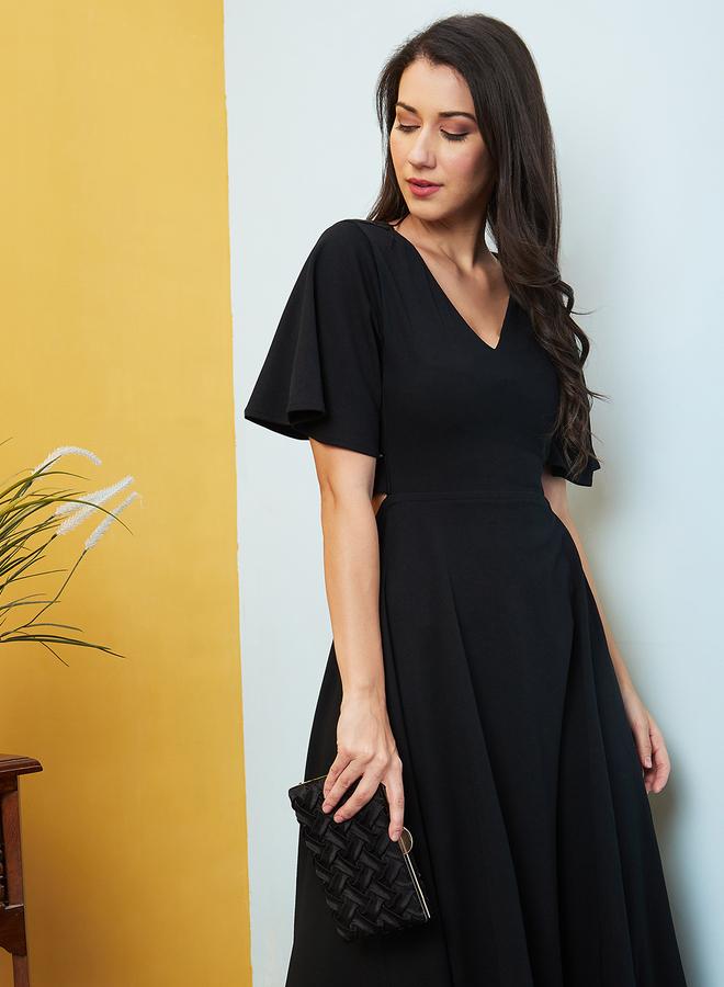 globus Women Black Solid V Neck A-Line Midi Dress with Cut Out Back - Image 5