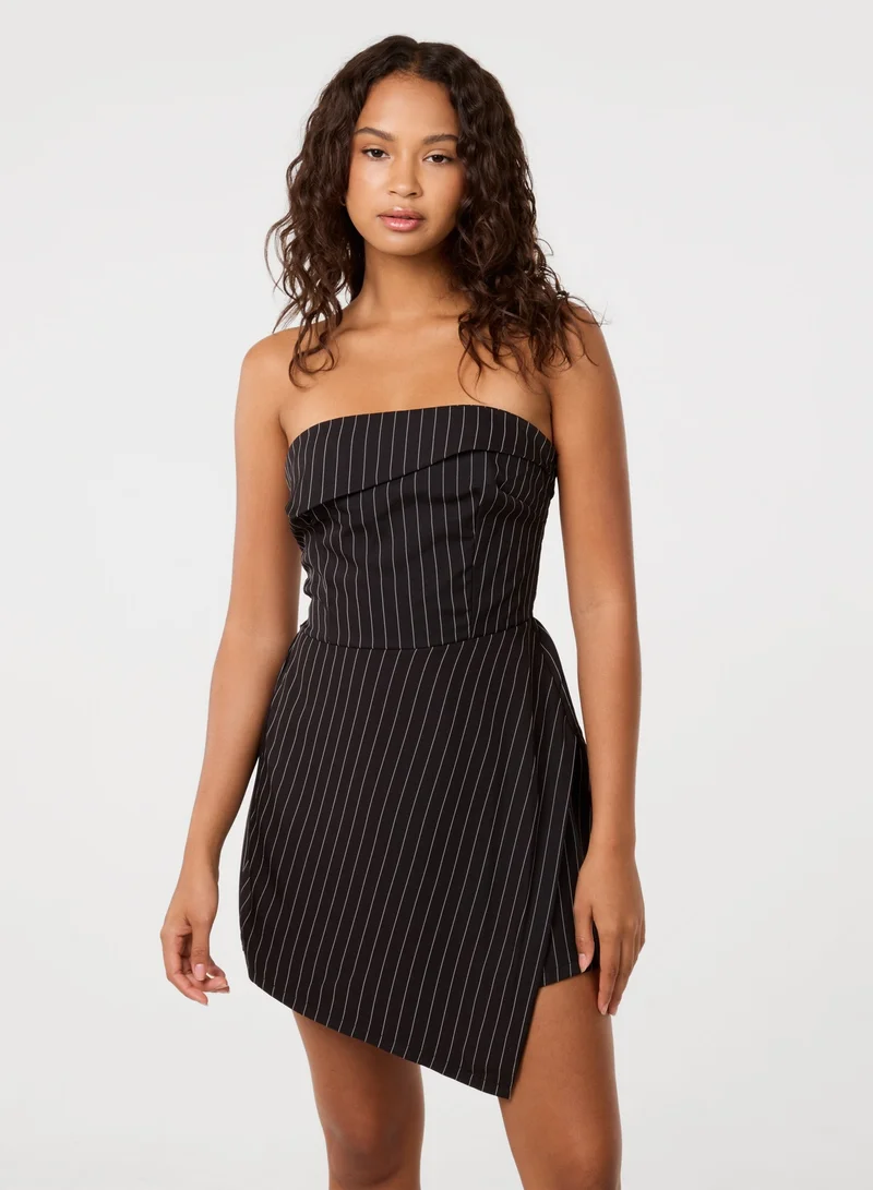 بينك فانيلا فستان سكورت بياقة باندو مخطط