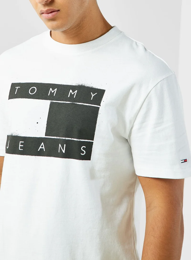 TOMMY JEANS Graphic Crew Neck T-Shirt