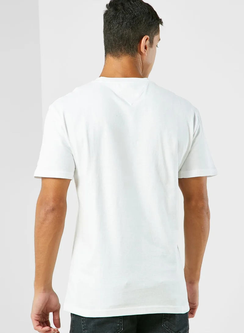 TOMMY JEANS Graphic Crew Neck T-Shirt
