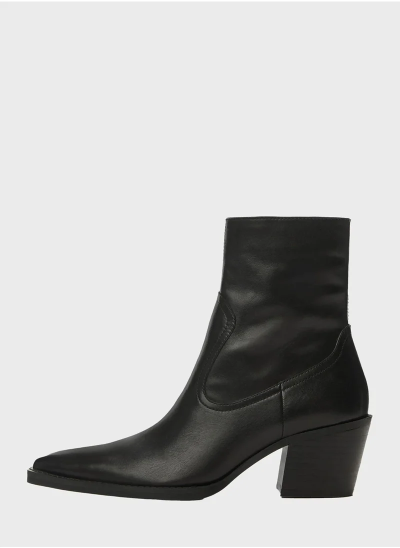 مانجو Coa Ankle Boots