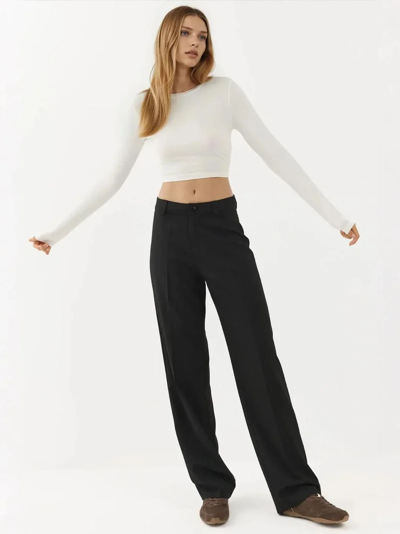 زوبعة بنطلون مستقيم بخصر عادي وإغلاق بأزرار