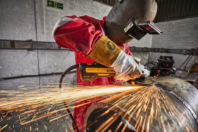 DEWALT 100Mm, 800W, Paddle Switch, Angle Grinder, Yellow/Black, Dwe4002-B53 Year Warrnty - Image 3