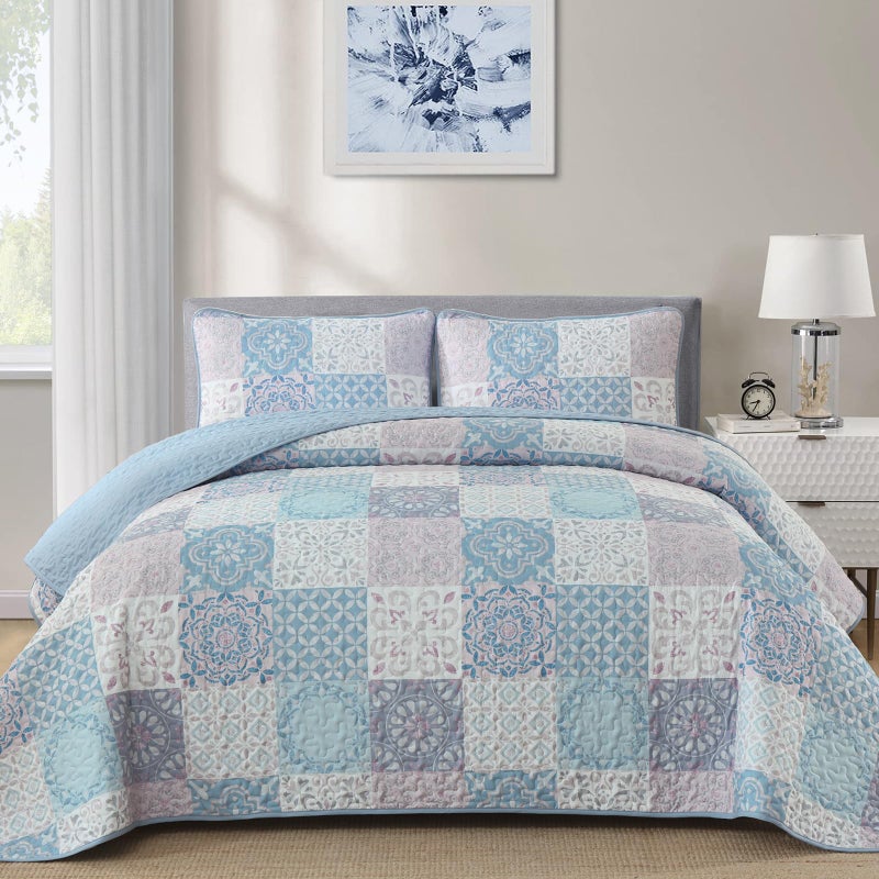 Dobuyly Boho Patchwork Quilt Set Queen Size, Light Blue/Pink Plaid Bedspread Coverlet Set, 3 Pieces Soft Lightweight Farmhouse Quilt Bedding Set for All Seasons 96"x90" - Image 1
