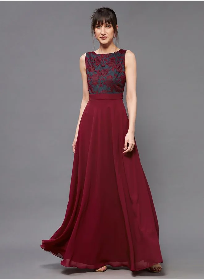Miss Chase Lace Detailed Sleeveless Maxi Dress by Styli