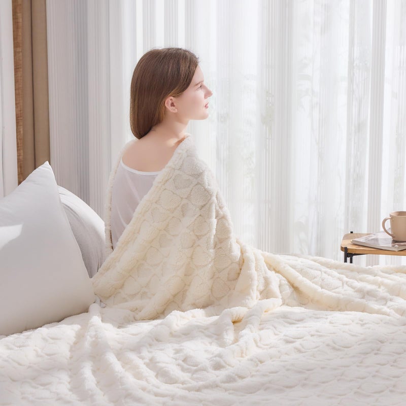NEWCOSPLAY Super Soft Twin Blanket Off White Love Premium Silky Flannel Fleece 3D Heart Checkered Lightweight Bed Blanket All Season Use (Off White Love  Twin(60""x80"")) - Image 2