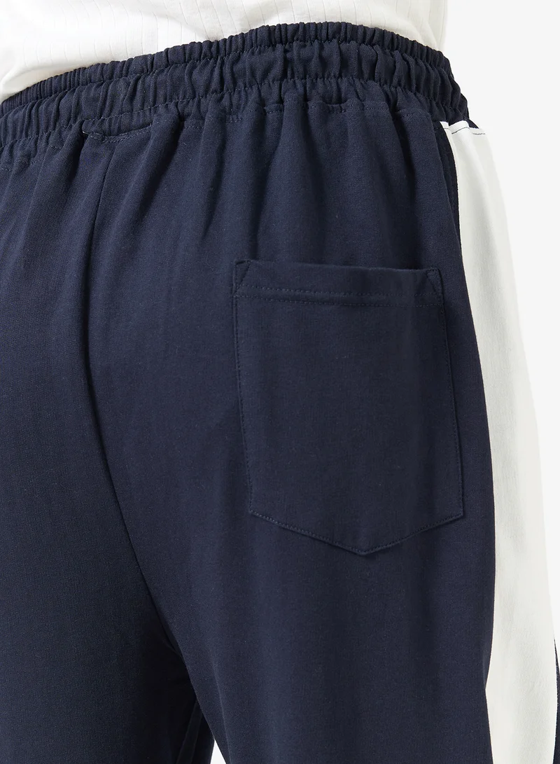 سفنتي فايف بنطال رياضي مطرز بالجانب