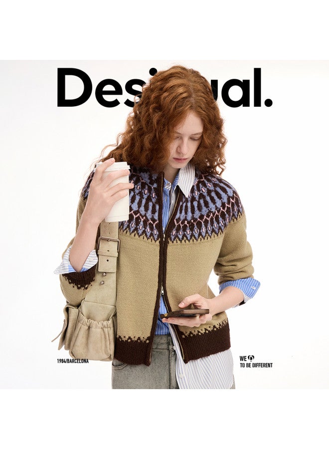 DESIGUAL كارديجان نسائي بتصميم فير آيل ذو ياقة عالية لفصل الخريف/الشتاء - Image 5