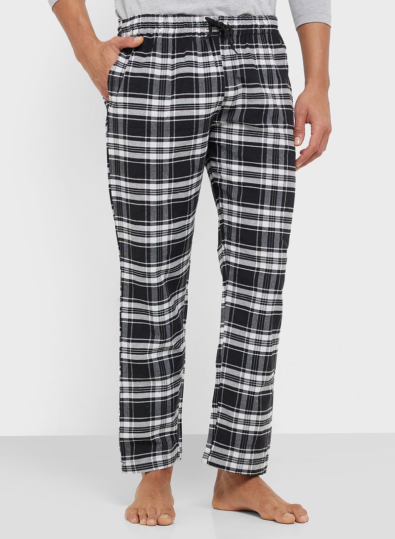 Seventy Five Nightwear T-Shirt & Pants Set  - Image 4