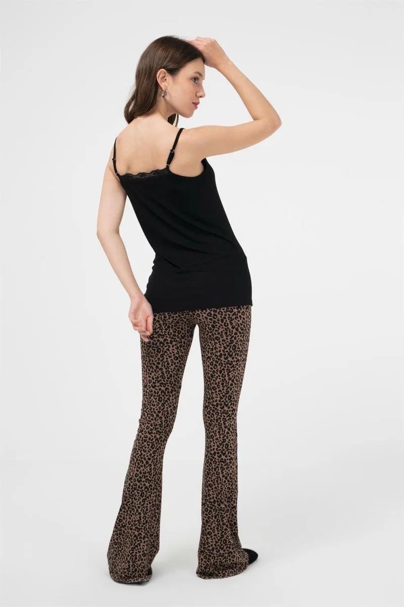 بي ار زد كولكشن Women Viscose Lace Camisole Singlet