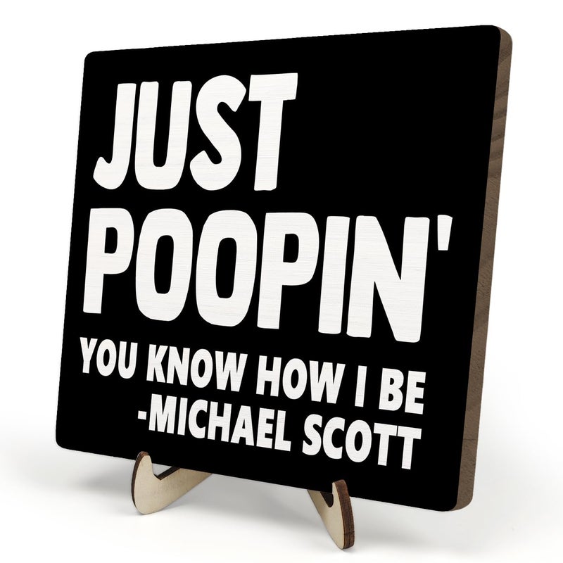 لافتة حمام فكاهية، لافتة خشبية مكتوب عليها "فقط أتغوط، أنت تعرف كيف أكون"، لافتة خشبية لديكور المنزل والحمام الريفي على الرف، لافتة مايكل سكوت، مقاس 5.9 × - Image 1