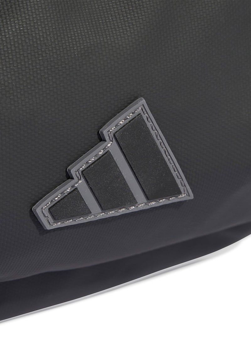 adidas حقيبة خصر عصرية للغاية  - Image 3
